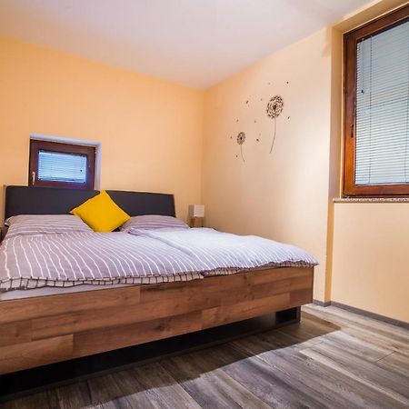 Apartment Veninsek Luce Bagian luar foto