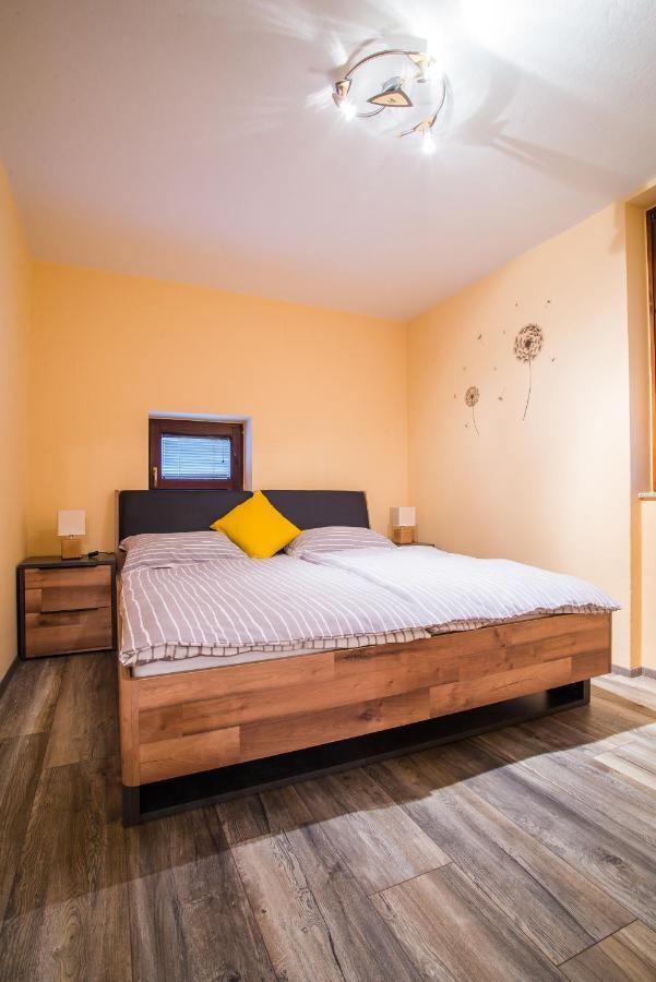 Apartment Veninsek Luce Bagian luar foto