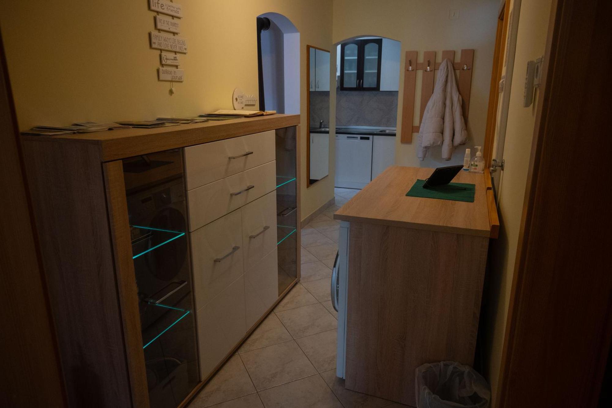 Apartment Veninsek Luce Bagian luar foto