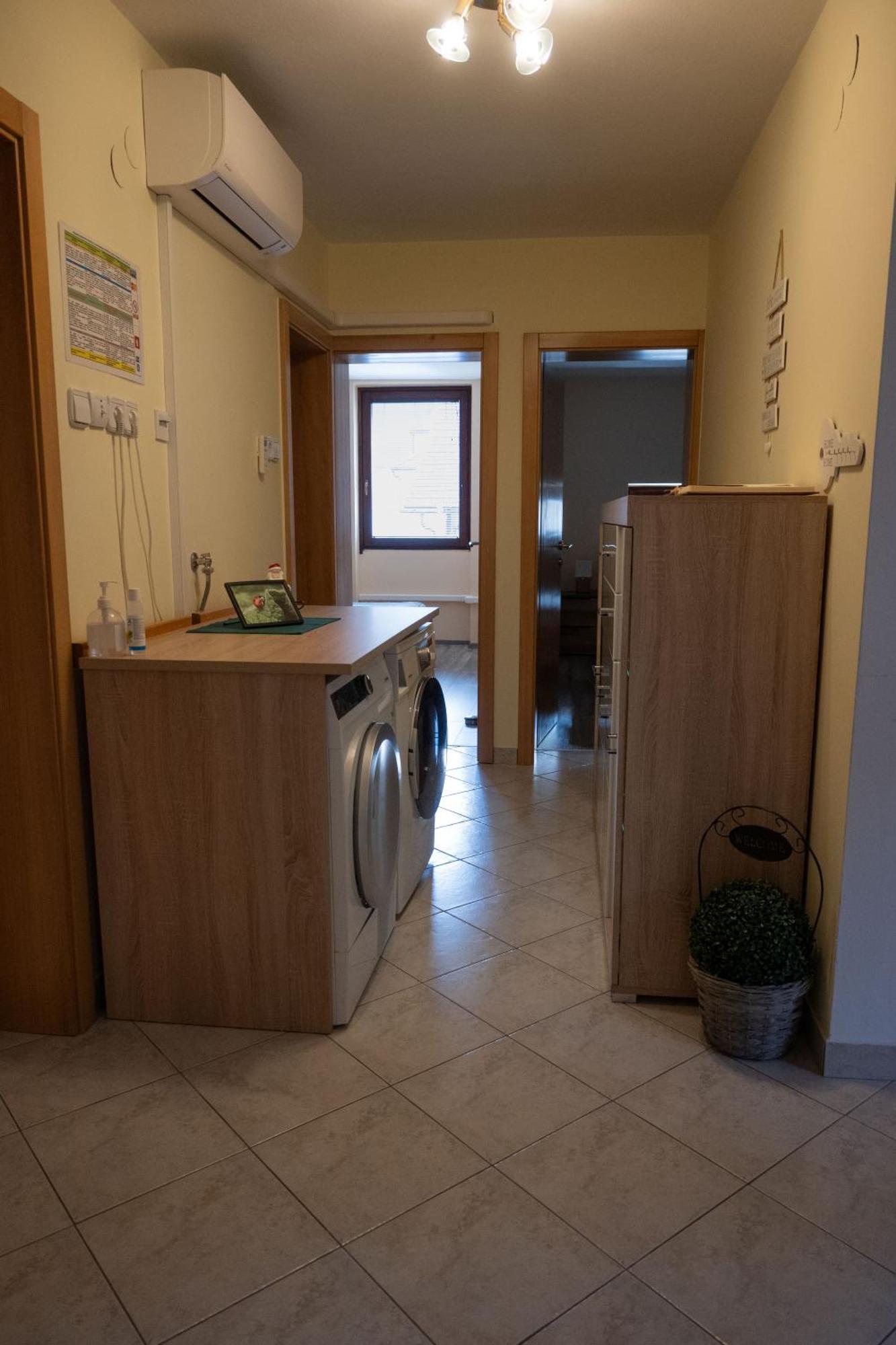 Apartment Veninsek Luce Bagian luar foto