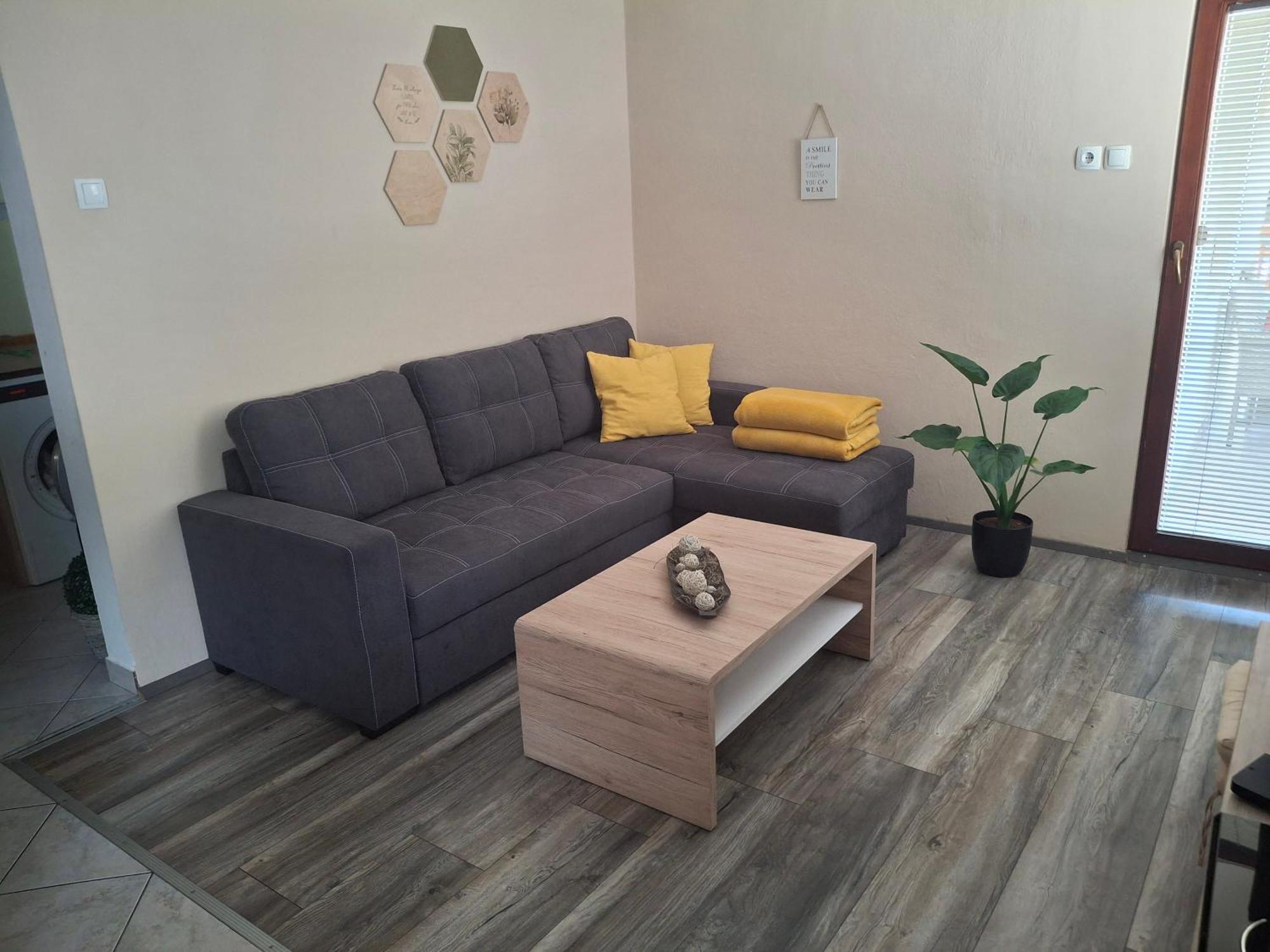 Apartment Veninsek Luce Bagian luar foto
